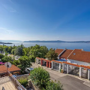 Lisinski Apartman