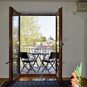  Apartment Dobranic
